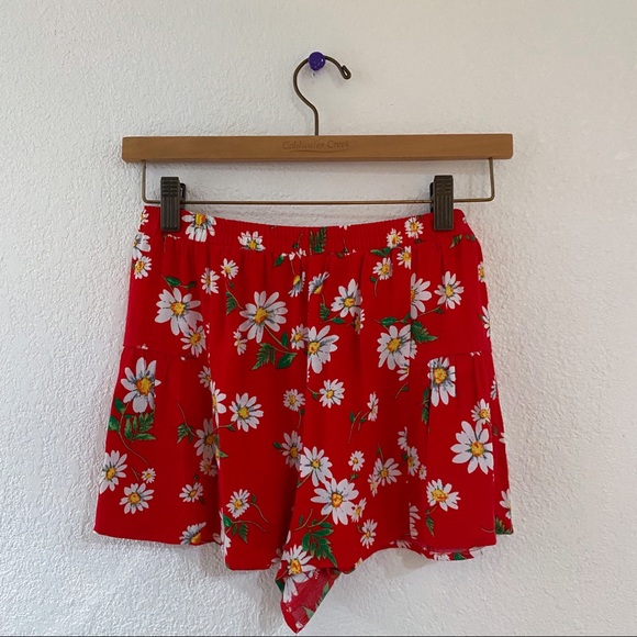Forever 21 red floral shorts - Picture 2 of 3